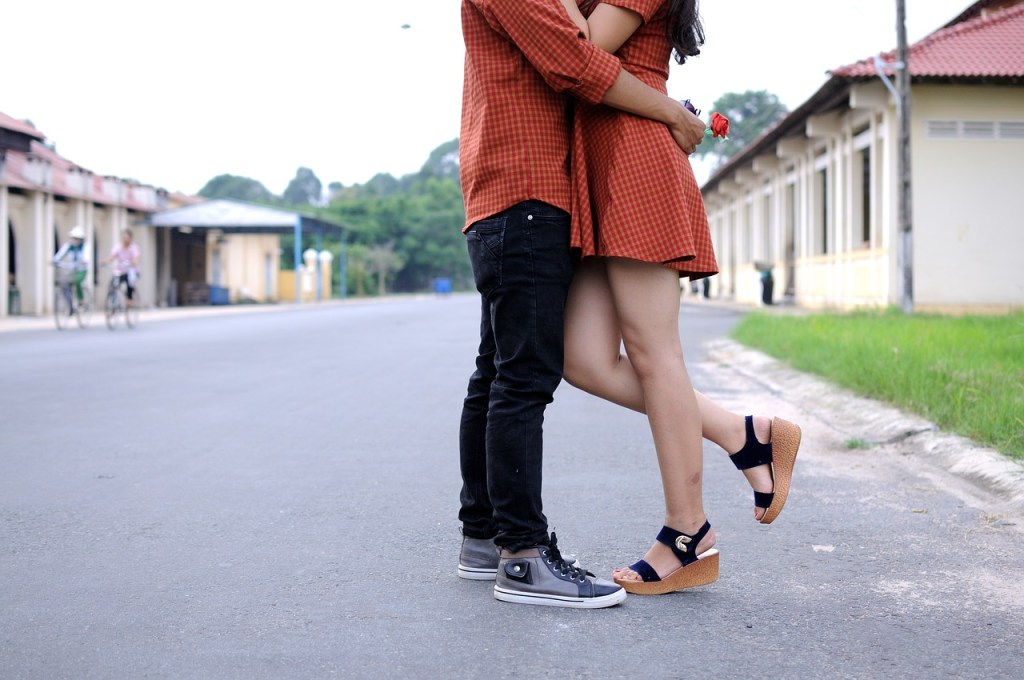 Por Esconderme en tu&nbsp;Abrazo