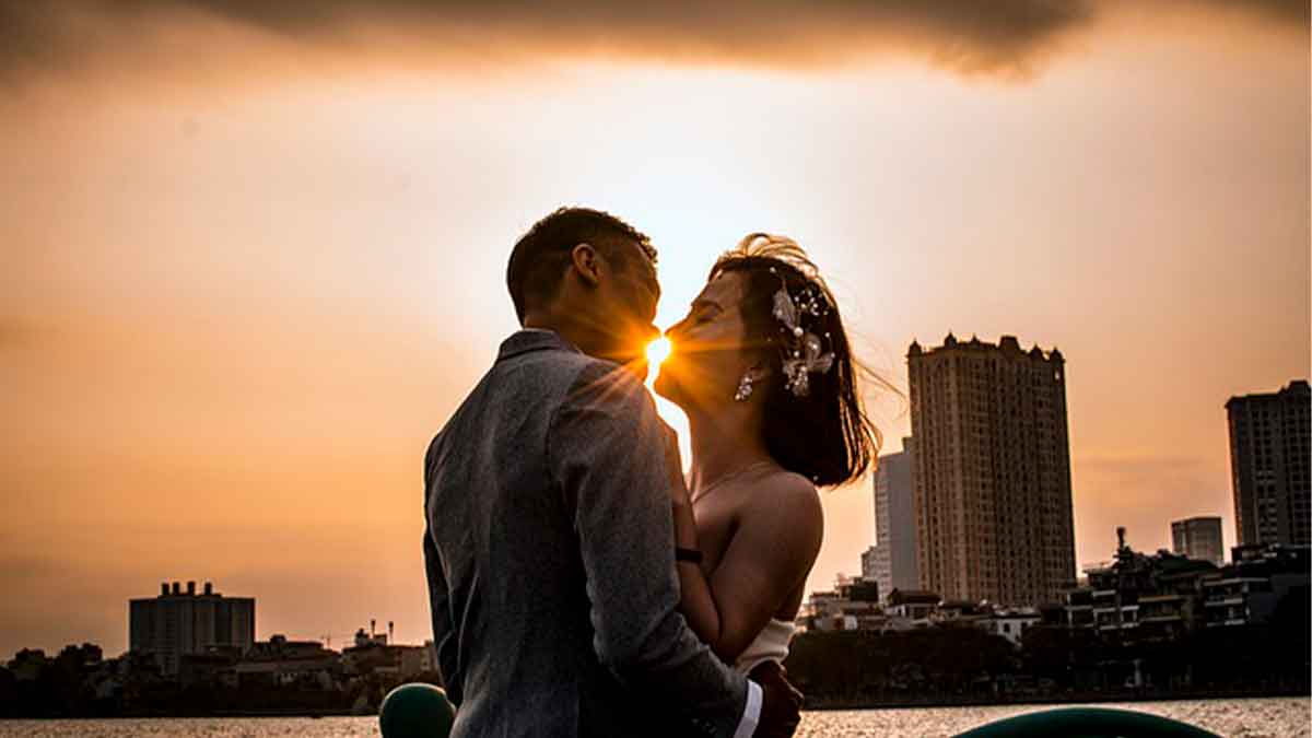 No Apartes tus Labios del Beso