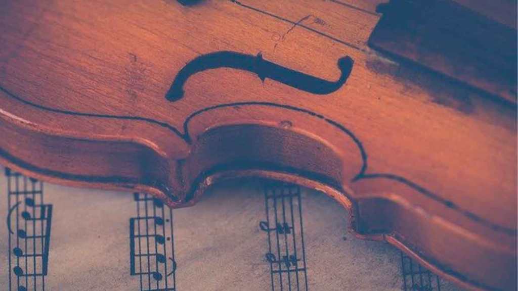 A la Sombra de un Modesto&nbsp;Violín